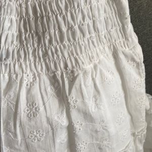 The prettiest bright white skirt 6/7